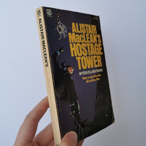 1980 Alistair MacLean's Hostage Tower Paperback, Pulp Fiction Spy Thriller - Picture 2 of 8